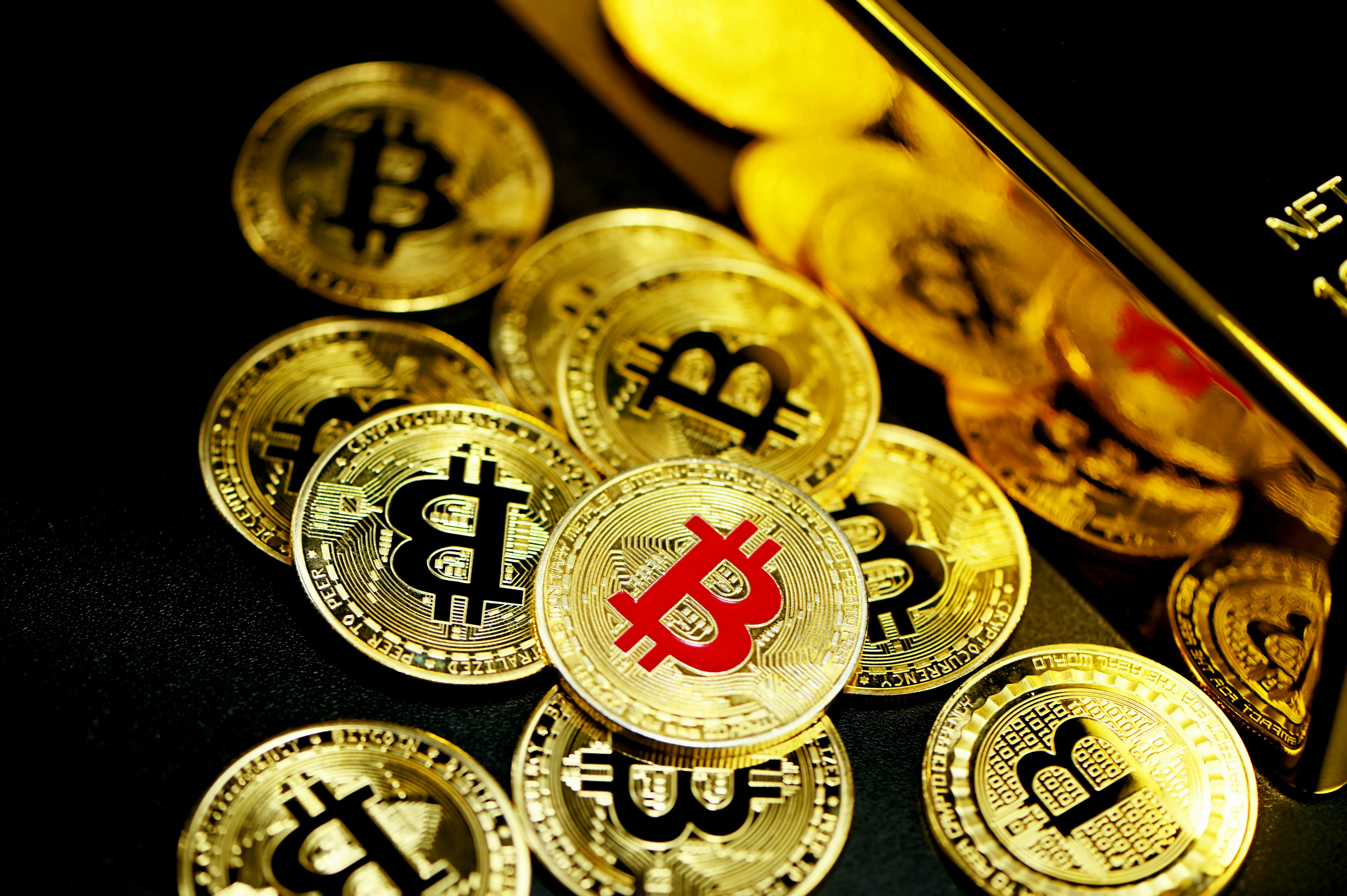 Hình ảnh minh họa đội ngũ hỗ trợ khách hàng M88